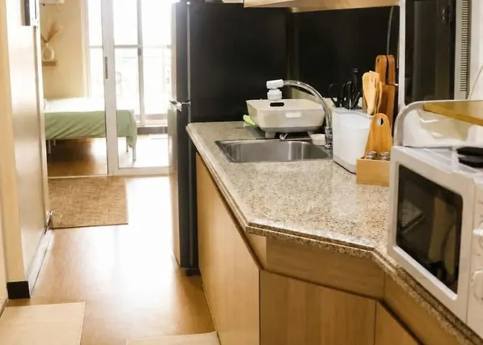 Sage & At Brixton Place 4*